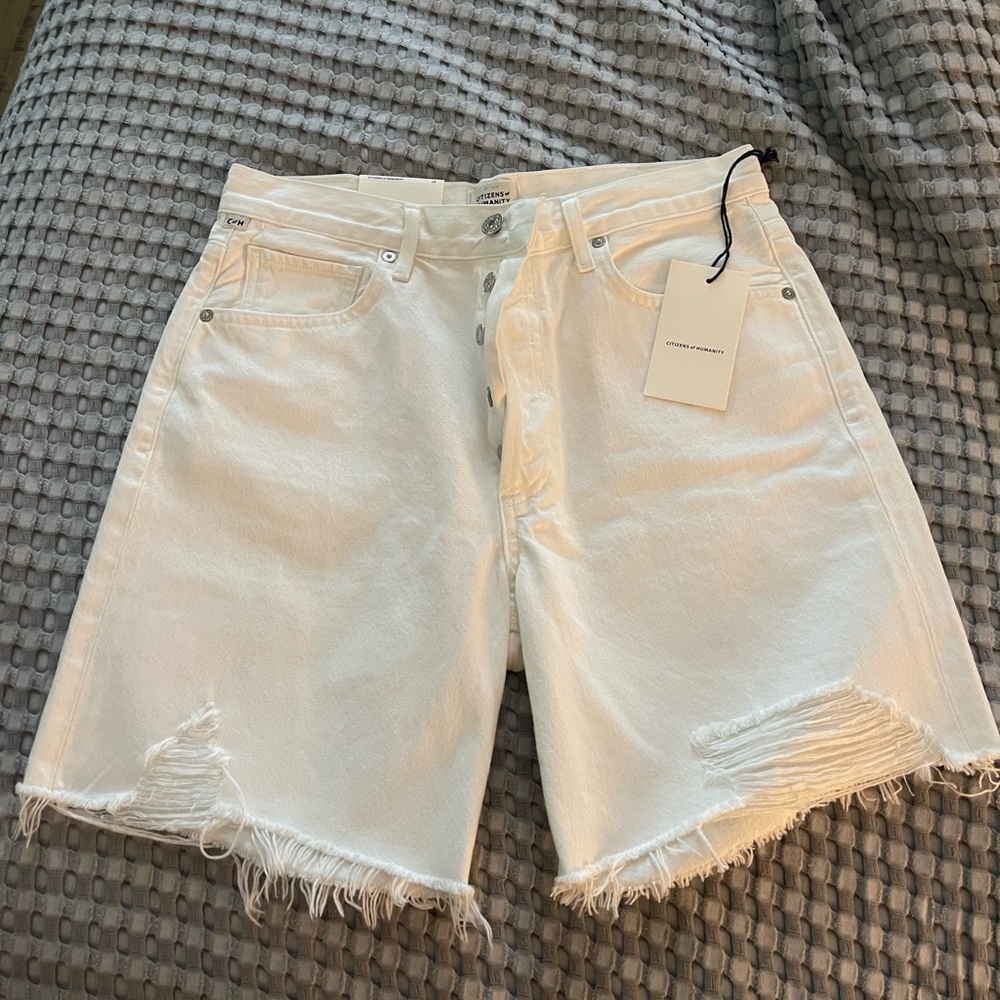 Citizens of Humanity white Camilla frayed hem long Jean short